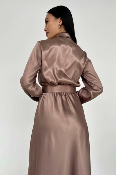 Вечернее платье макси с поясом из атласа цвета мокко jf-юнона фото