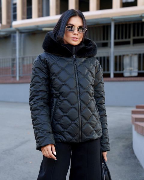 Женская стеганная куртка с мехом на капюшоне черная jf-ембер фото
